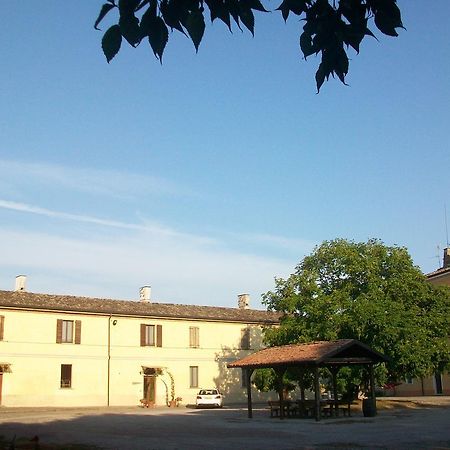 Agriturismo Rivieraoglio Piadena ภายนอก รูปภาพ